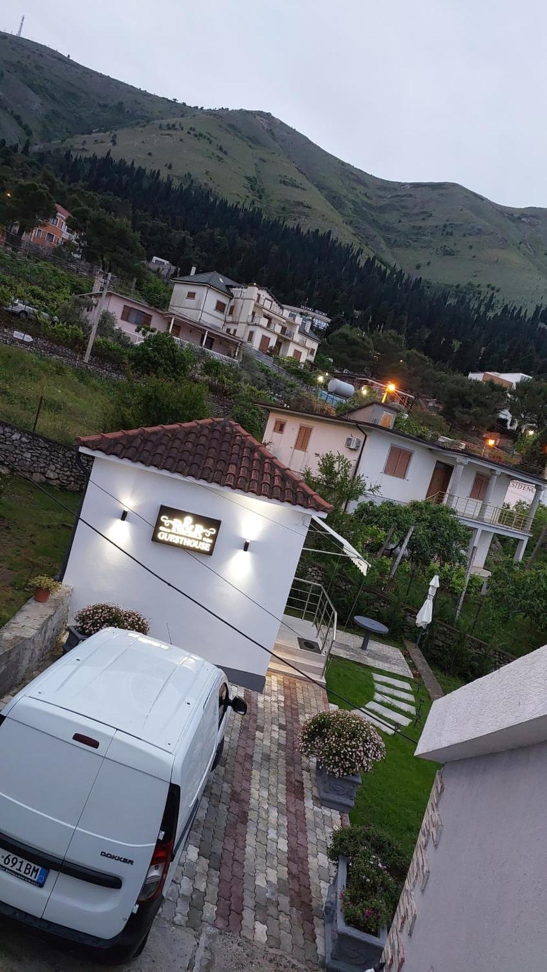 R&R Gesthouse Hotel Široka Exterior photo