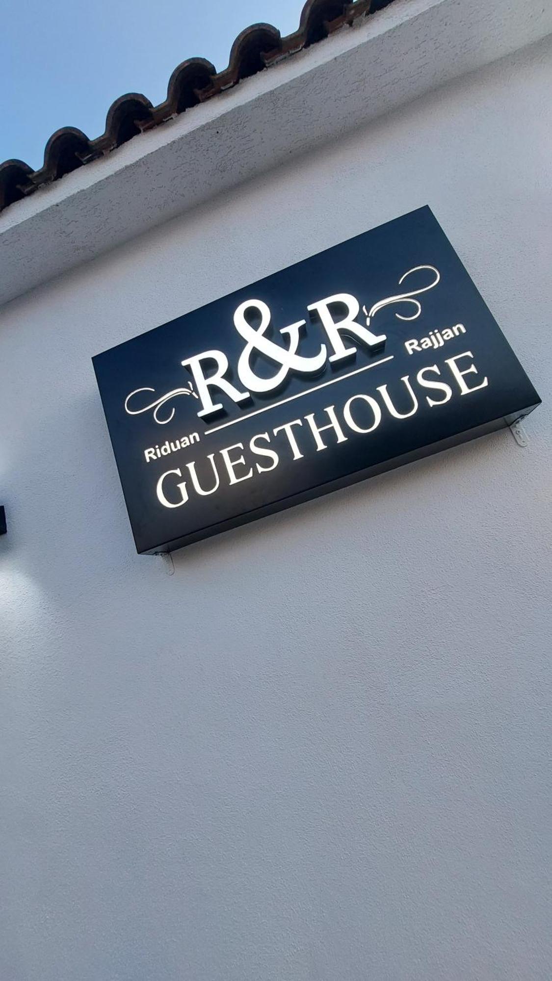 R&R Gesthouse Hotel Široka Exterior photo